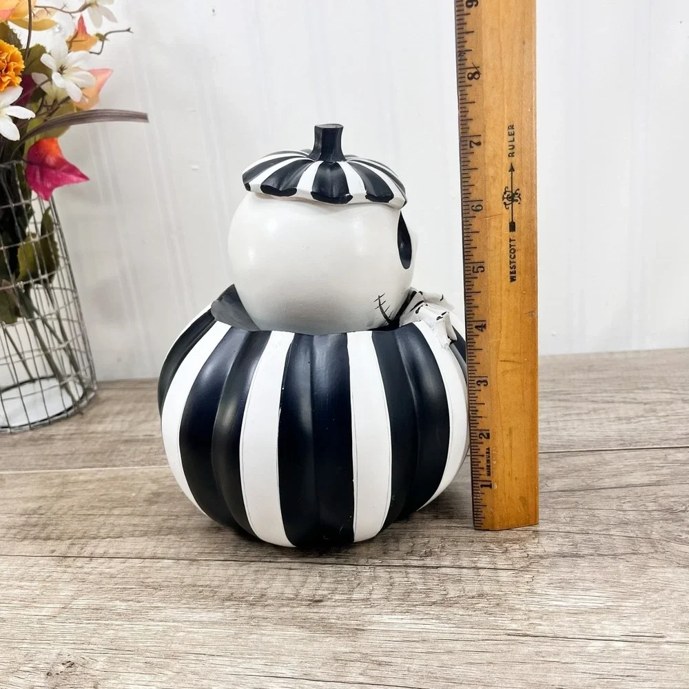 Disney Nightmare Before Christmas 2021 Jack Skellington Striped Pumpkin Figurine - Picture 5 of 8